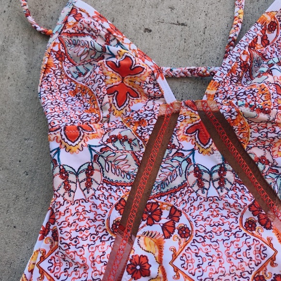 Princess Polly Some Days Lovin’ One Piece - Picture 6 of 8